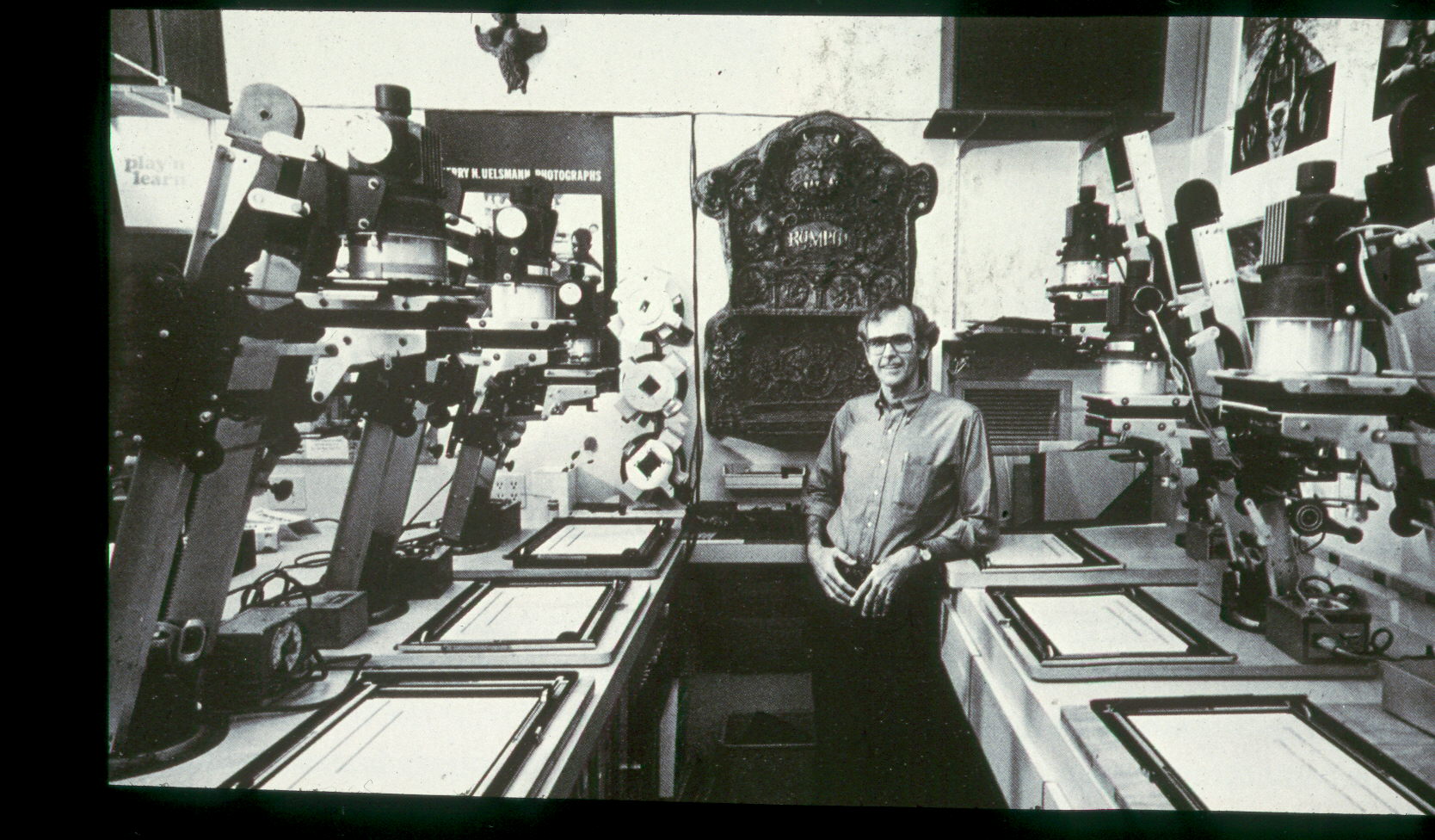 Jerry Uelsmann_1984_Jerry in his studio.jpg
